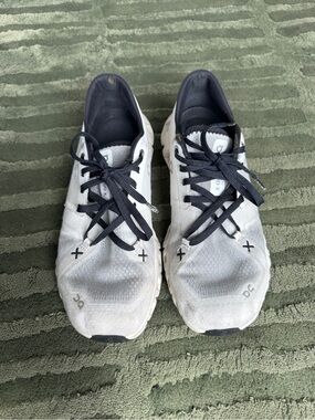 Women’s On Clouds X 2 in Ivory and Black